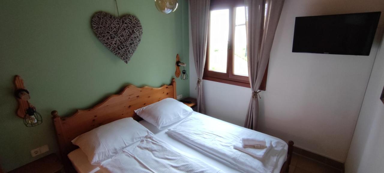 Familien-Garten-Suite Kanzelhoehe Gerlitzen - Gerlitzenurlaub At Kanzelhohe エクステリア 写真