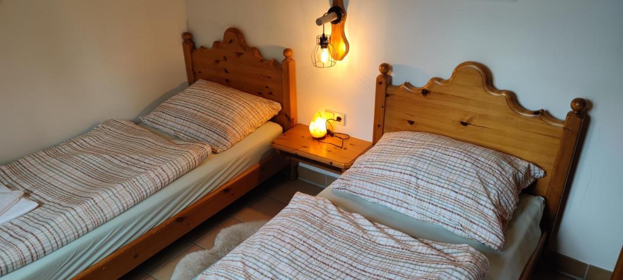 Familien-Garten-Suite Kanzelhoehe Gerlitzen - Gerlitzenurlaub At Kanzelhohe エクステリア 写真